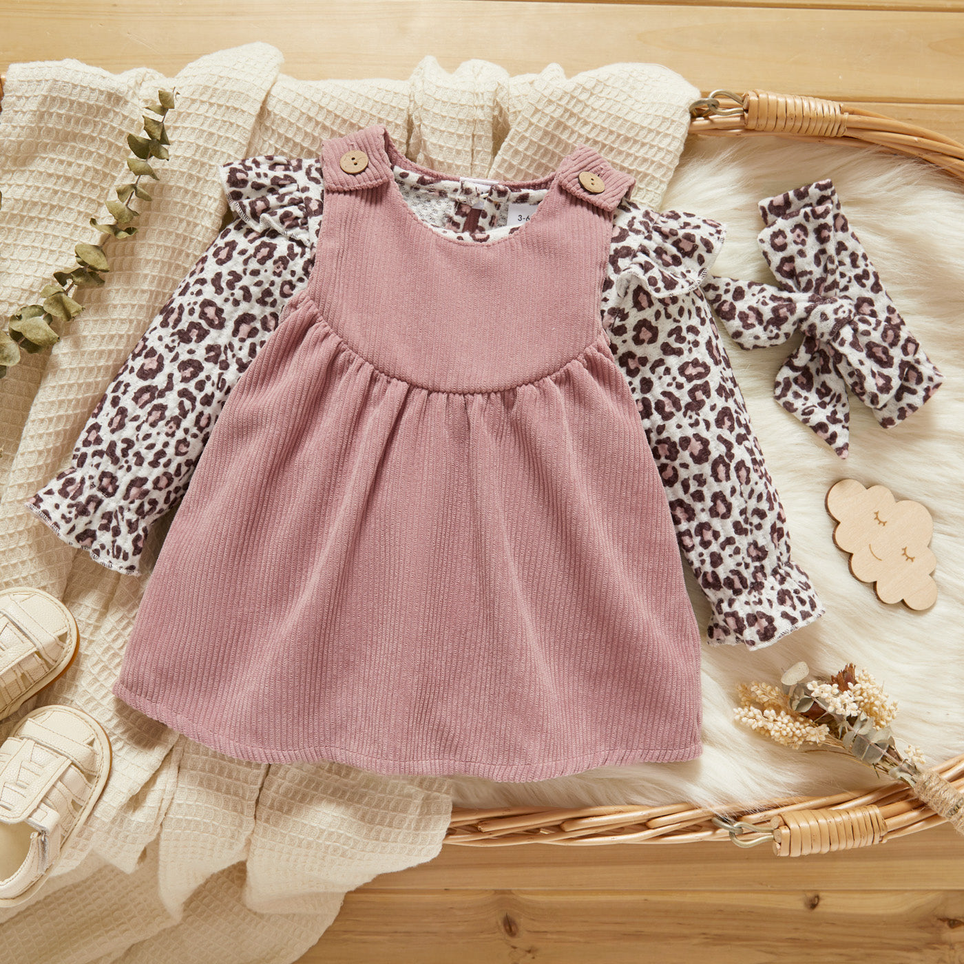 2pcs Solid Corduroy and Leopard Print Long-sleeve Romper Baby Set
