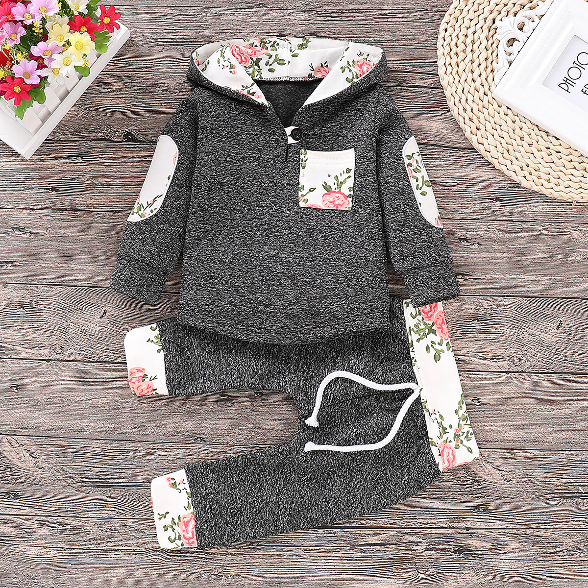 2-piece Floral Splicing Hoodie and Color Blocked Pants Set