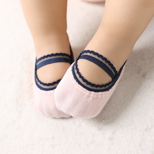Stylish Solid Lace Design Invisible Socks