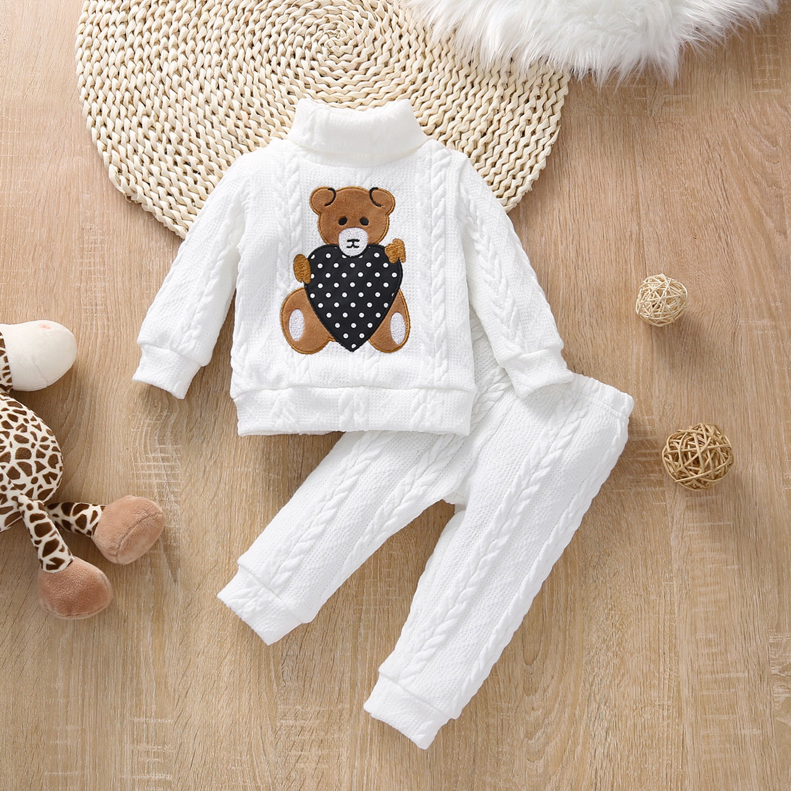 2pcs Teddy and Heart Applique Knitted Turtleneck Long-sleeve White Baby Set