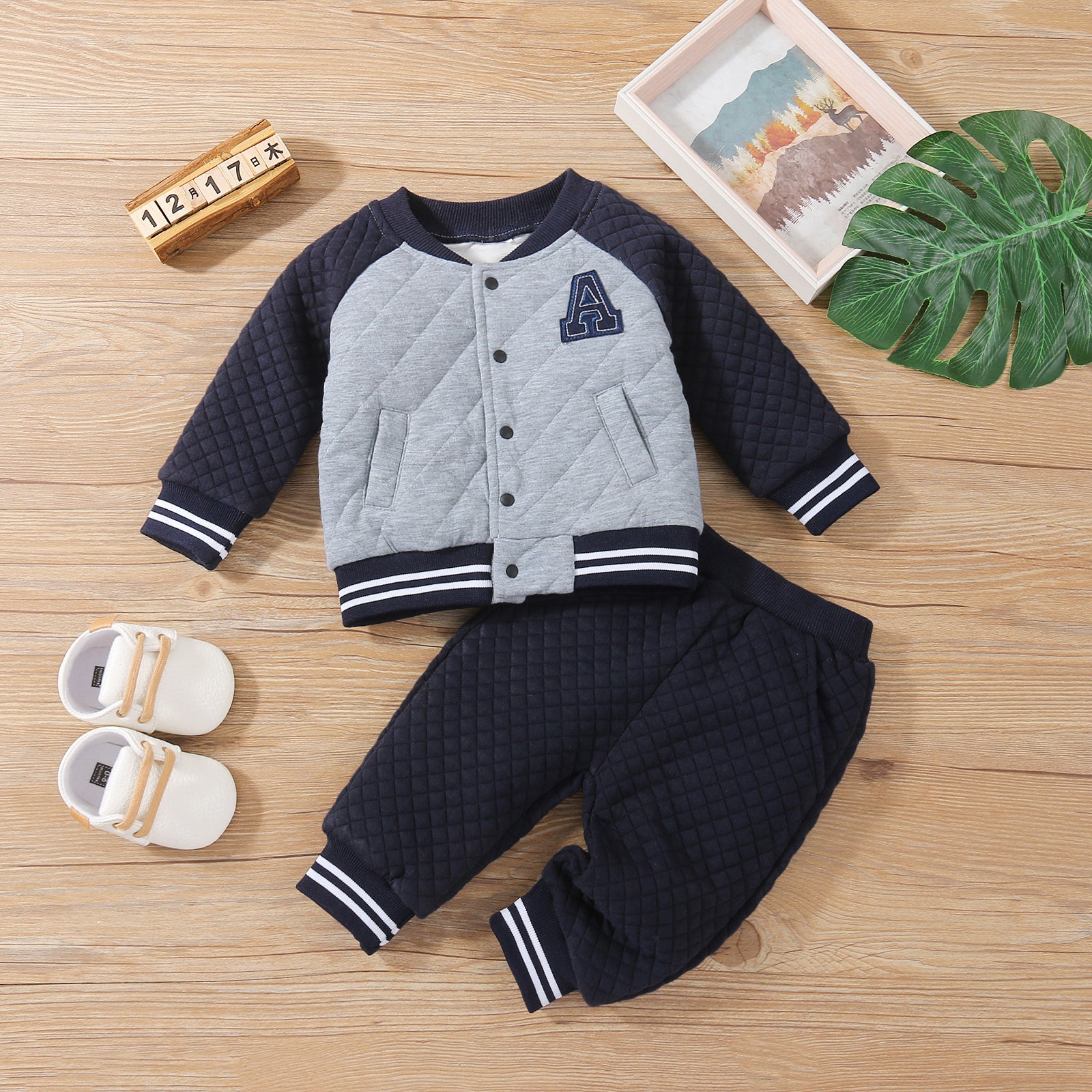 2pcs Baby Letter Patch Raglan Sleeve Cotton Jacket and Trousers Set