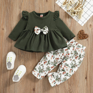 2pcs Baby Dark Green Cotton Long-sleeve Bowknot Top and All Over Leaves Print Trousers Set