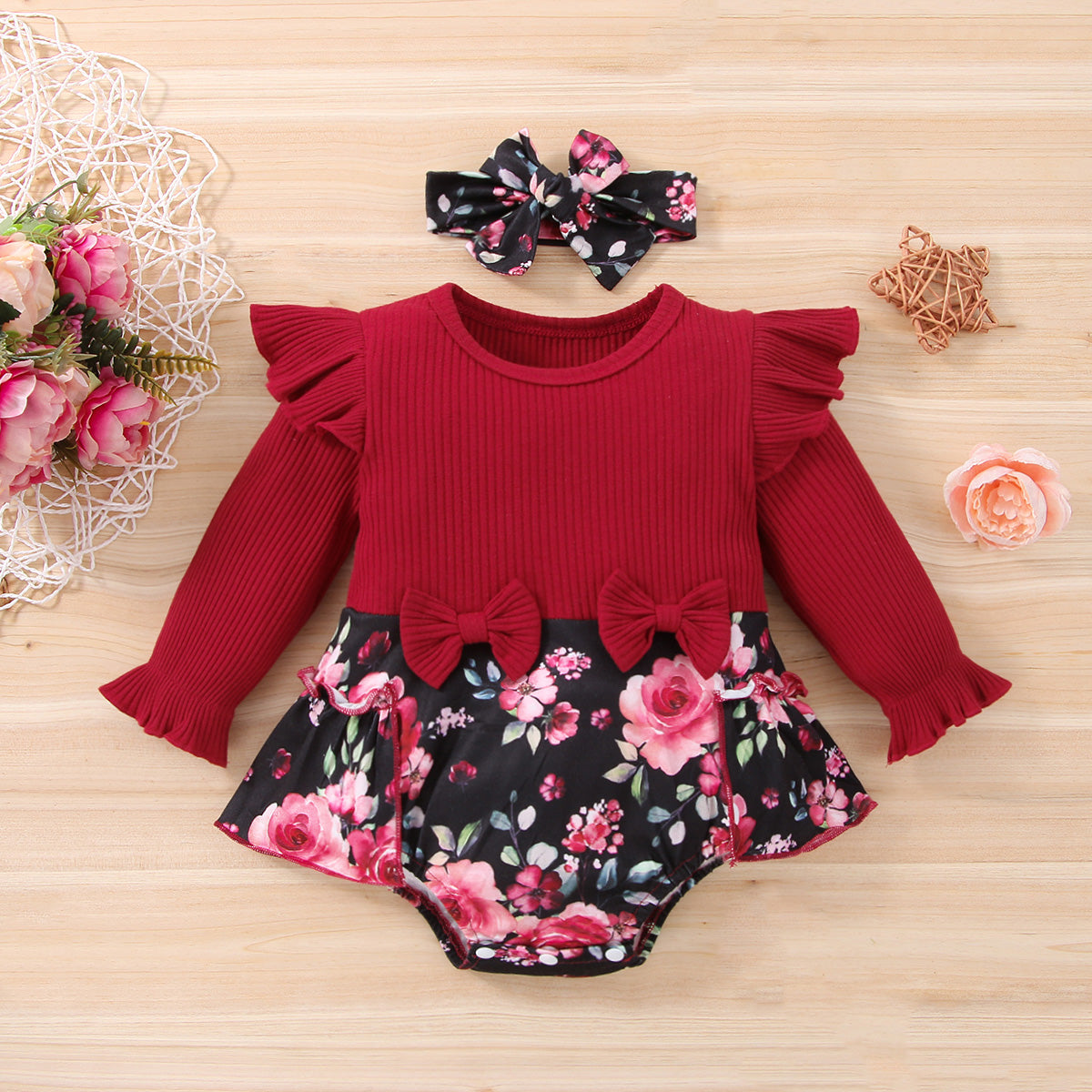 2pcs Baby Girl Red Ribbed Ruffle Long-sleeve Splicing Floral Print Skirted Romper Set