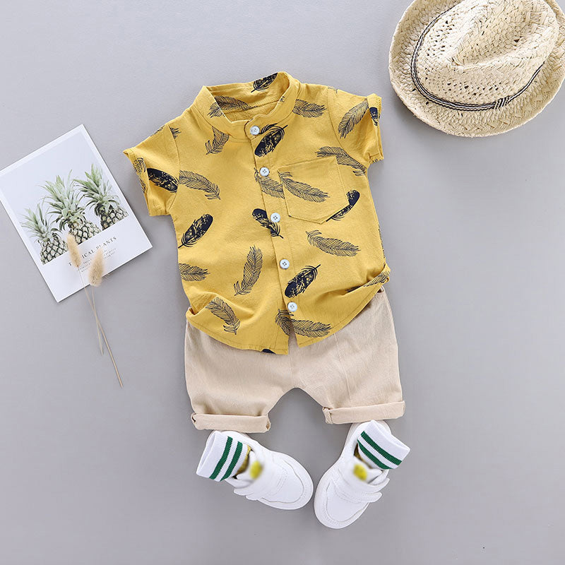 2pcs Toddler Boy Vacation Feather Print Shirt and Shorts Set