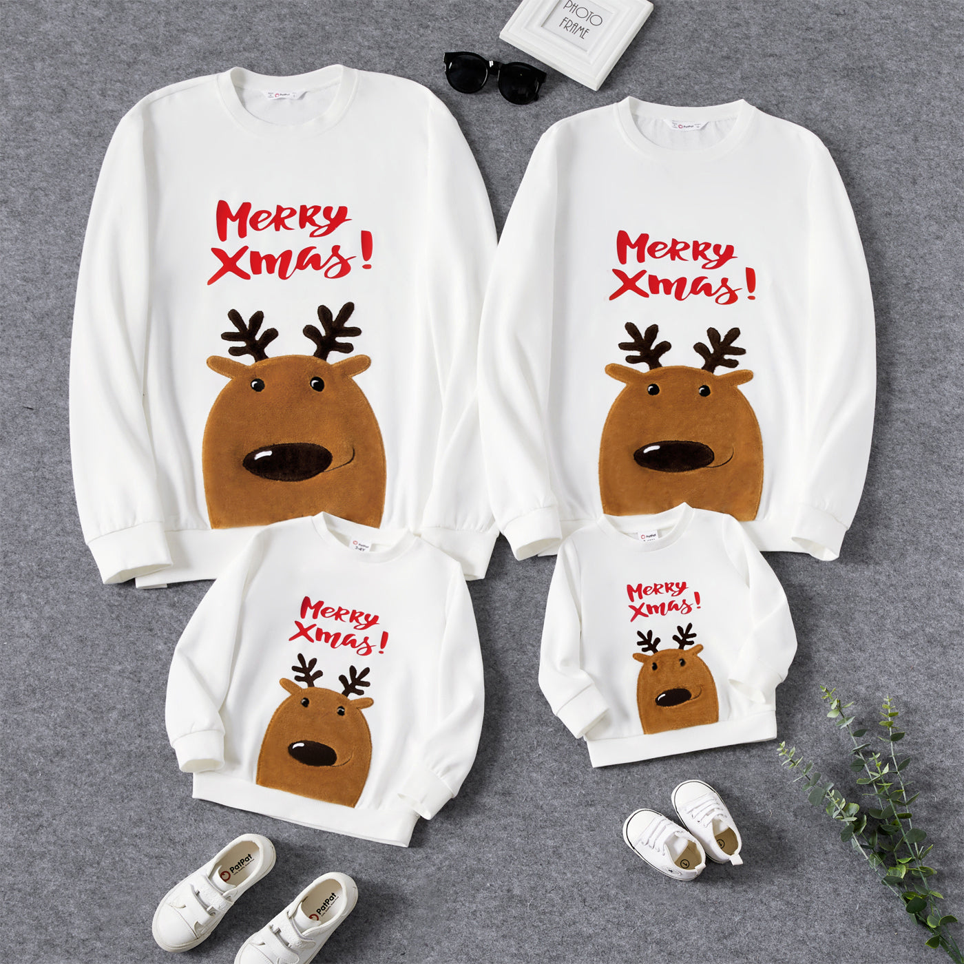 Christmas Family Matching Deer Embroidered Letter Print White Long-sleeve Sweatshirts