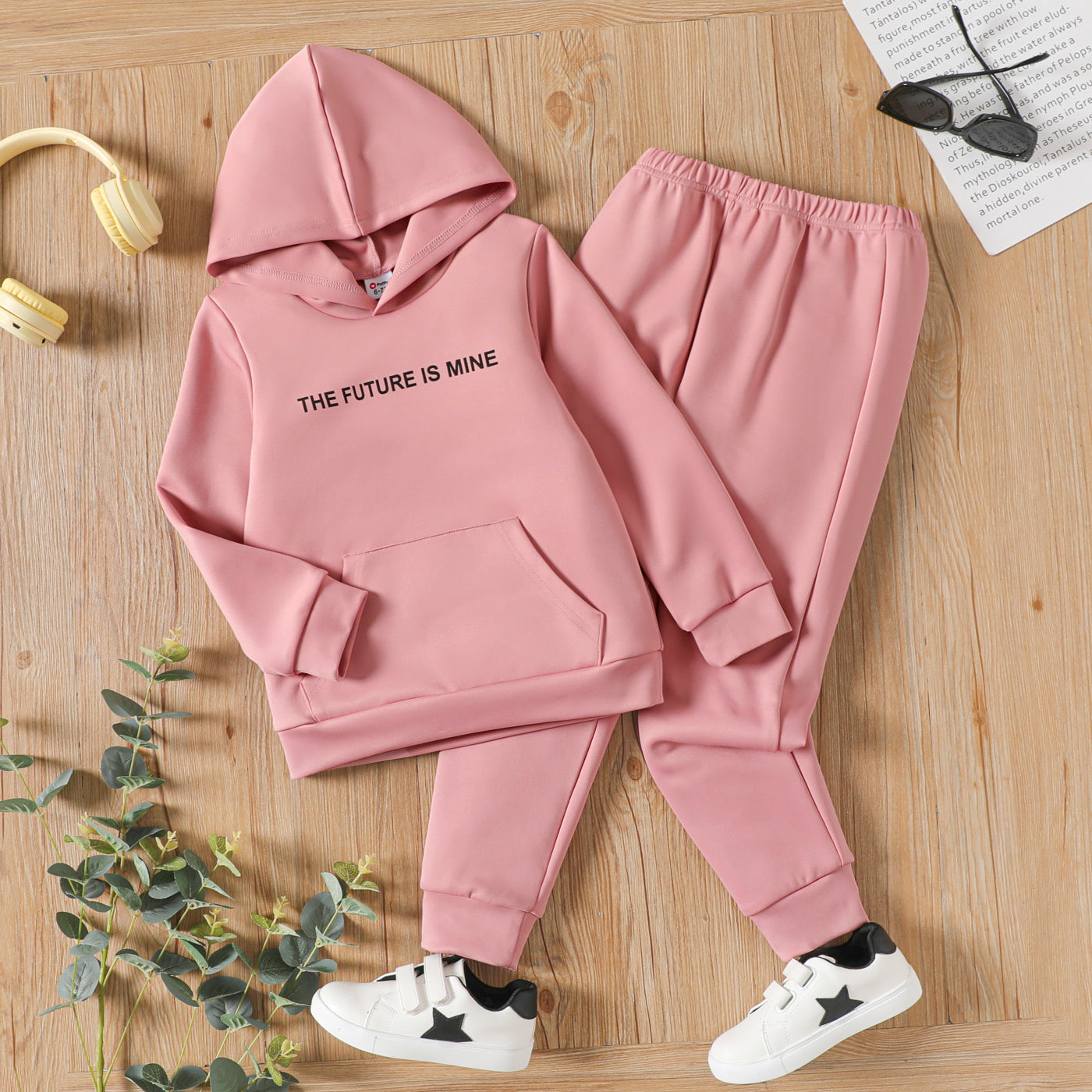 2pcs Kid Girl Letter Print Pocket Design Hoodie Sweatshirt and Elasticized Pants Set