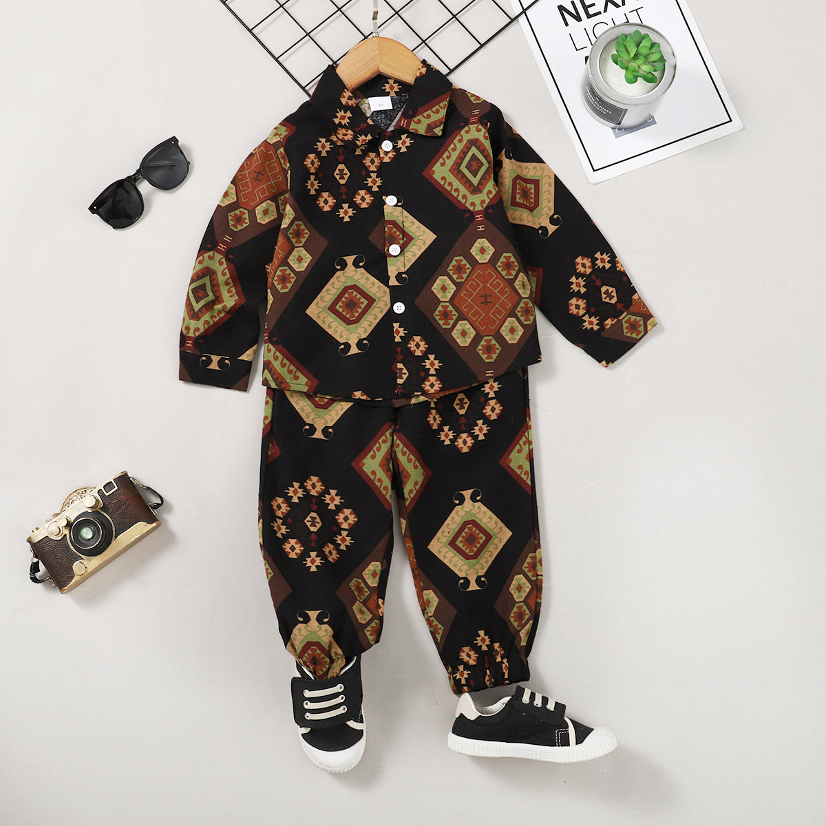 2pcs Toddler Boy Boho Exotic Lapel Collar Cotton Shirt and Pants Set