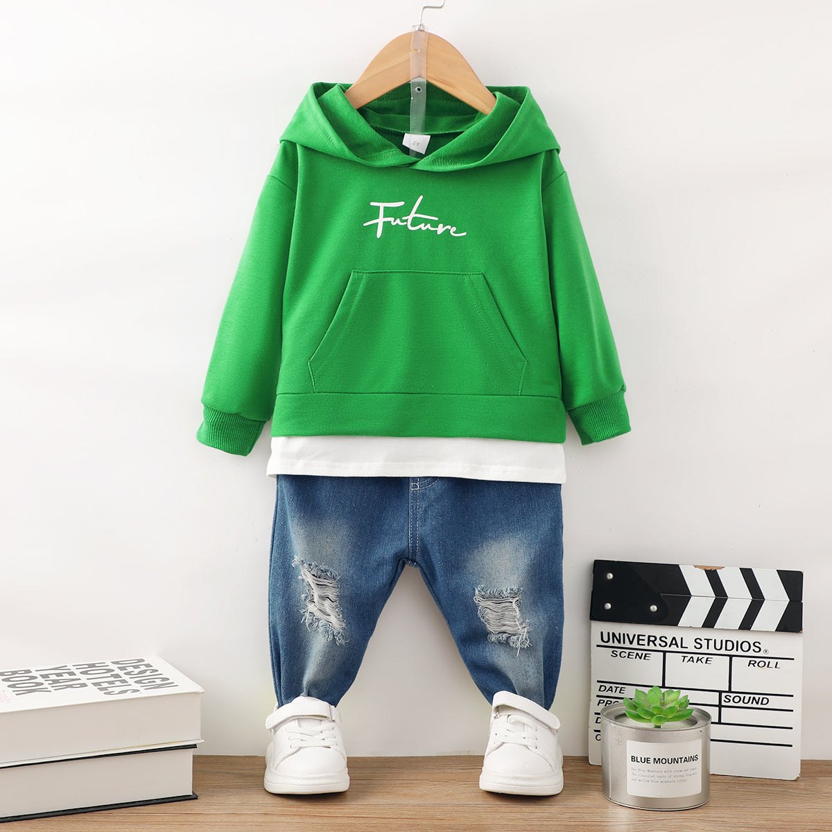 2pcs Toddler Boy Trendy Ripped Denim Jeans and Faux-two Hoodie Sweatshirt Set