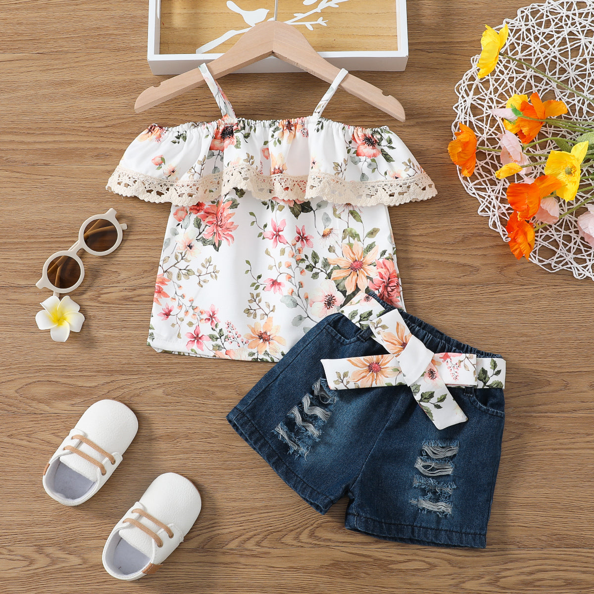 2pcs Toddler Girl Sweet Ripped Denim Belted Shorts and Floral Print Camisole Set