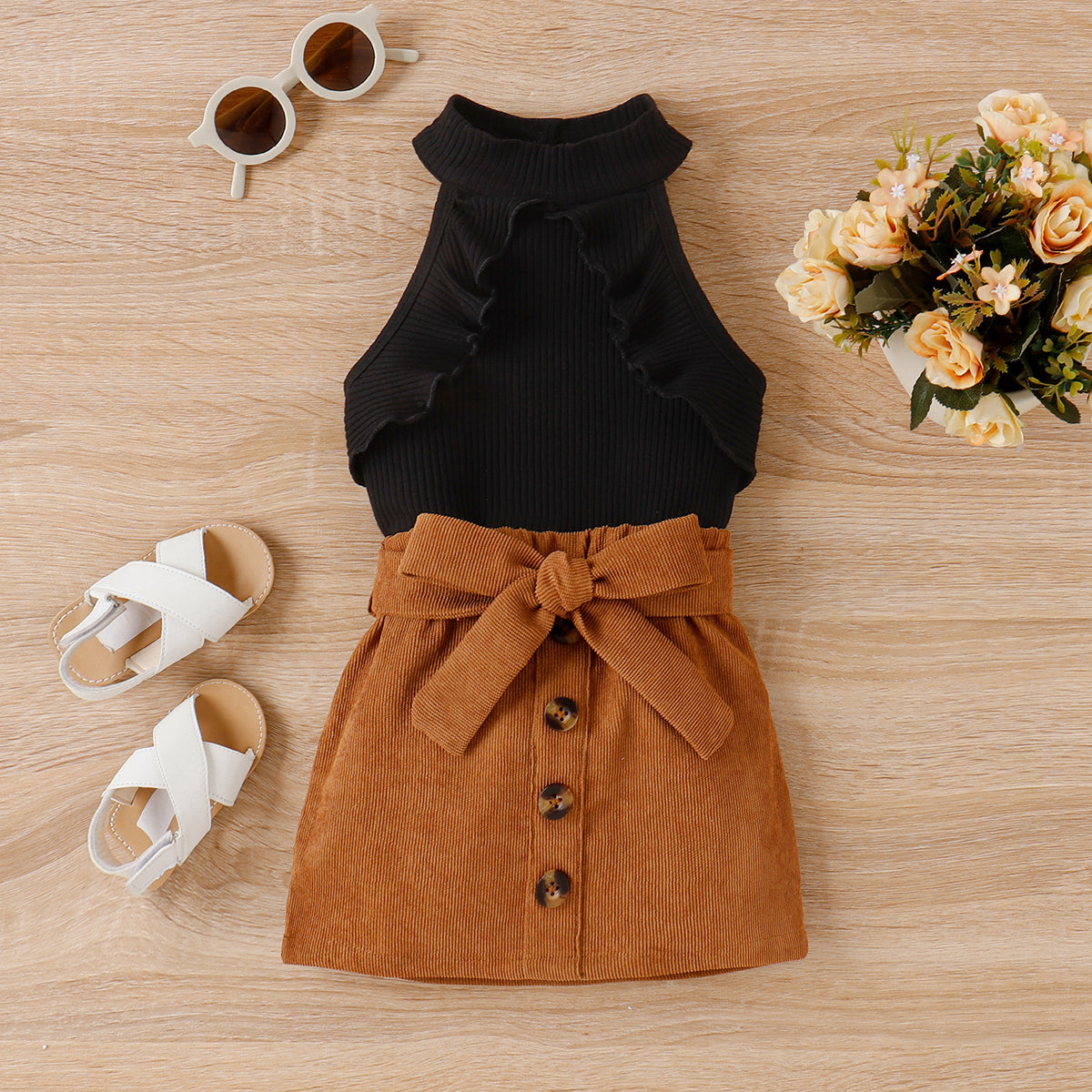 2pcs Toddler Girl Trendy Ruffled Halter Tee and Button Design Belted Skirt Set